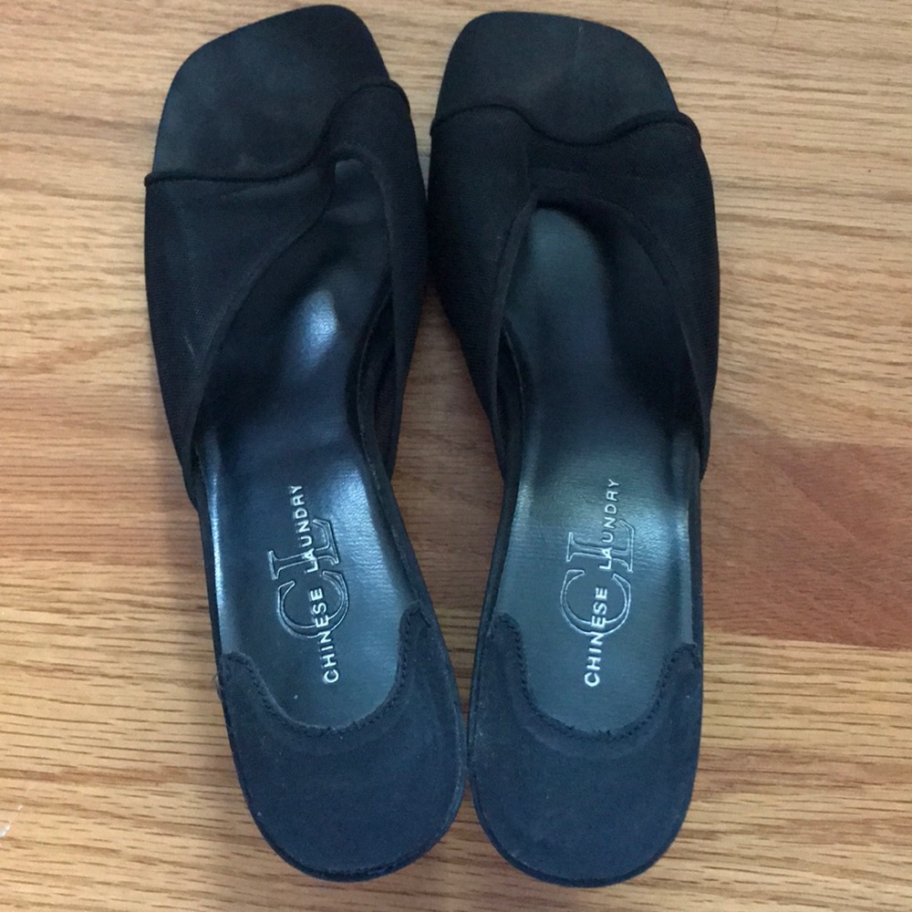 Heels - Picture 3 of 3